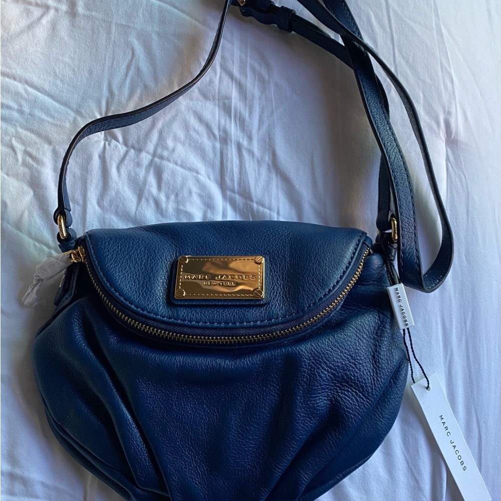 Marc Jacobs Azure leather crossbody w/dust bag